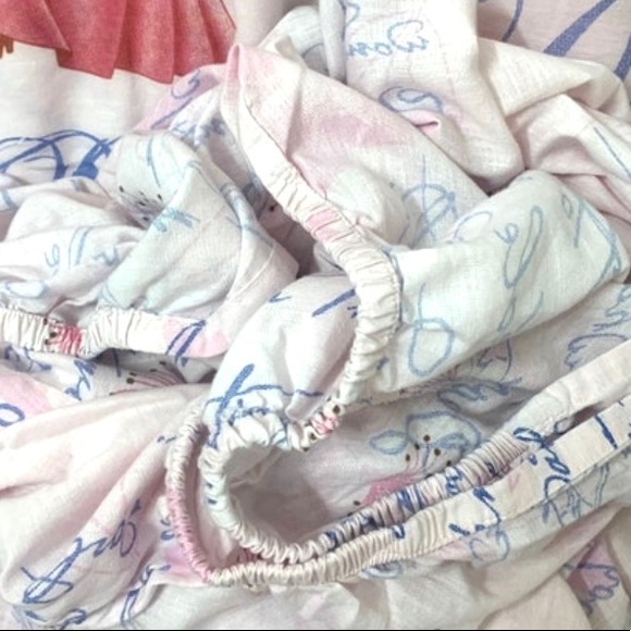 Vintage Disney princesses dear diary twin sheet set,
flat sheet and fitted sheet - Picture 6 of 15